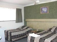 Hanging Rock Family Motel - Kempsey Accommodation 1