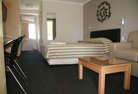 Queensgate Motel - Kempsey Accommodation 0