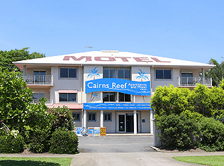 Cairns Reef Apartments And Motel - Kempsey Accommodation