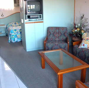 Caloundra Suncourt Motel - Kempsey Accommodation 3
