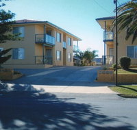 AA Madalena Court Holiday Apartments