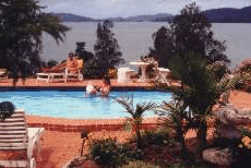 Galway Downs Lakeside Country House - Kempsey Accommodation