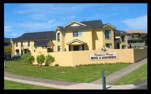 Hopkins House Motel & Apartments - Kempsey Accommodation 1