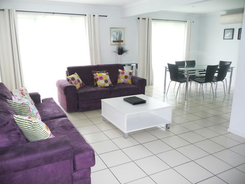 The Shores Holiday Apartments - Kempsey Accommodation 0