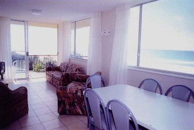 Surfers Pacific Towers - Kempsey Accommodation 1