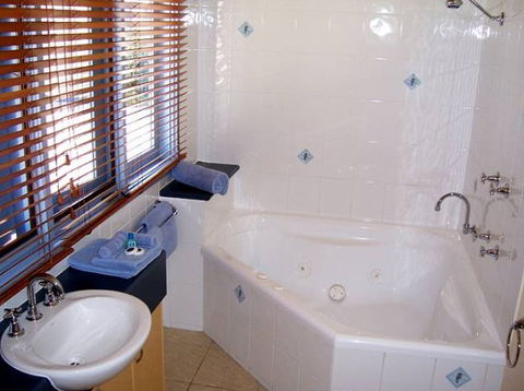 Rayville Boat Houses - Kempsey Accommodation 4