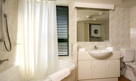 Tropic Towers Apartments - Kempsey Accommodation 1