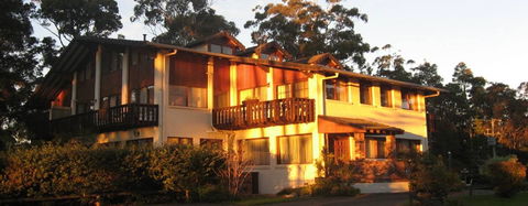 Chalet Swisse Spa Retreat - Kempsey Accommodation 4