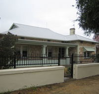 Naracoorte Cottages - MacDonnell House - Kempsey Accommodation