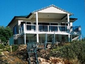 Top Deck Cliff House - Kempsey Accommodation 0