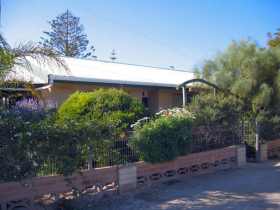 Smoky Bay Seaside Cottage - Kempsey Accommodation 0