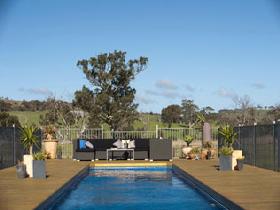 Victor Harbor Waterhouse Retreat - Kempsey Accommodation 0