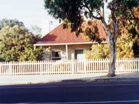 Victoria Cottage - Kempsey Accommodation 0