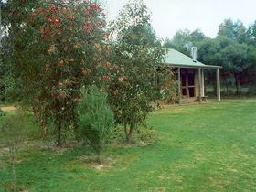 Murray's Country Cottages - Kempsey Accommodation 0