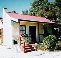 Trinity Cottage - Kempsey Accommodation