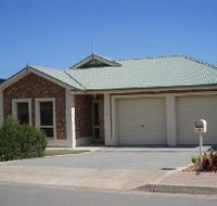Roo's Place - Kempsey Accommodation