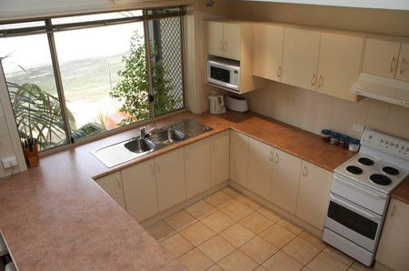 River Shack Rentals - The Manor - Kempsey Accommodation 4
