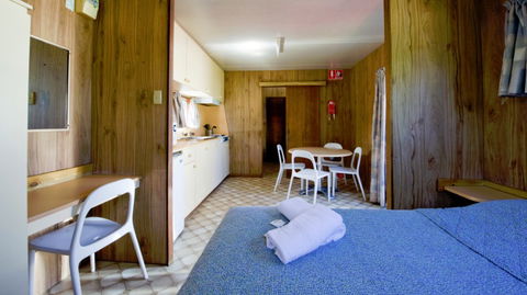 Port Elliot Holiday Park - Kempsey Accommodation 0