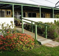 The Folly Holiday Home - Kempsey Accommodation