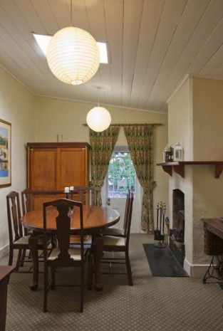 Stirling House - Kempsey Accommodation 5