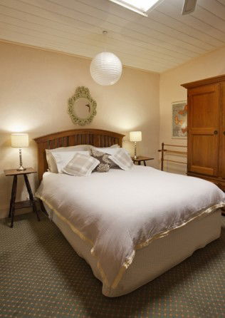 Stirling House - Kempsey Accommodation 6