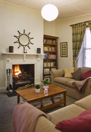 Stirling House - Kempsey Accommodation 7