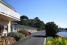 Waterfront Wynyard - The - Kempsey Accommodation 0