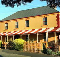 Meredith House And Mews - Kempsey Accommodation