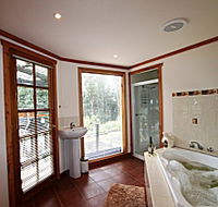 Love Grove Guest House - Kempsey Accommodation