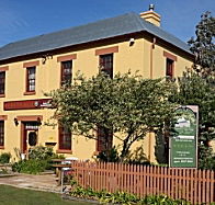 Schouten House - Kempsey Accommodation