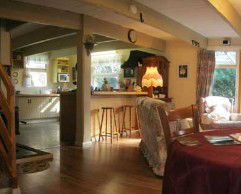 Hide-Away Cottage Retreat - Kempsey Accommodation 3