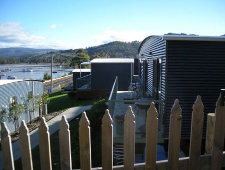 Port Huon Cottages - Kempsey Accommodation 1