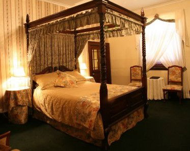 Schouten House - Kempsey Accommodation 1
