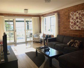 The Beach Retreat - Kempsey Accommodation 0