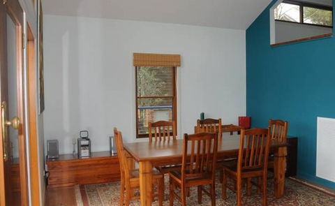 Blue Roo House - Kempsey Accommodation 4