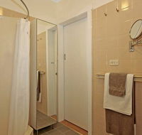 C'est La Vie Manyana - Kempsey Accommodation