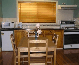 Acacia Cottage - Kempsey Accommodation