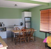 Fossickers Cottages - Kempsey Accommodation