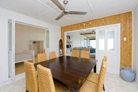 A Beach House On Sunset - Kempsey Accommodation 1