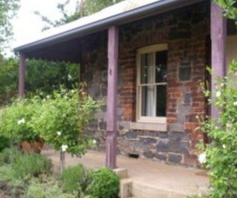 Accommodation Pinn Cottage - Kempsey Accommodation 0