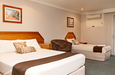 Hilltops Retreat Motor Inn - Kempsey Accommodation 1