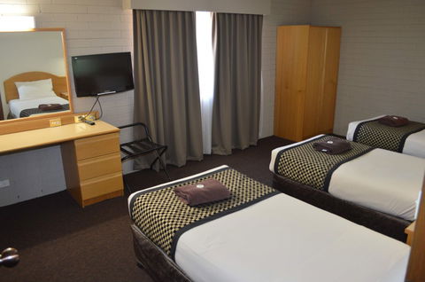 Hilltops Retreat Motor Inn - Kempsey Accommodation 8