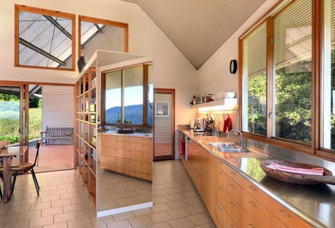 Cloud Break - Kempsey Accommodation 0