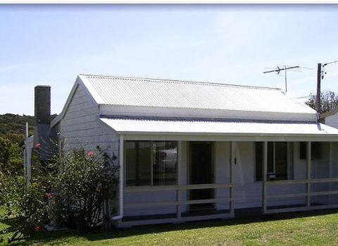Catho Cottage At Catherine Hill Bay - Kempsey Accommodation 4