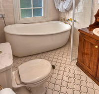 Bridal Falls Cottage - Kempsey Accommodation