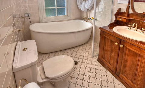 Bridal Falls Cottage - Kempsey Accommodation 0