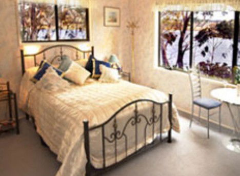 Blue Mountains Lakeside Bed And Breakfast - Kempsey Accommodation 1