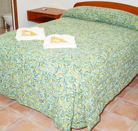 R  R  Woodgate Beach - Kempsey Accommodation