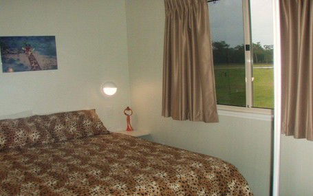 Flame Lily Adventures - Kempsey Accommodation 1