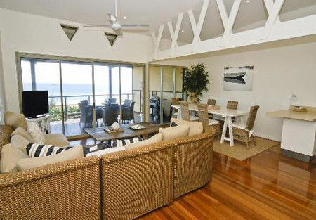 Claytons On Cylinder Beach Front Apartments - Kempsey Accommodation 1